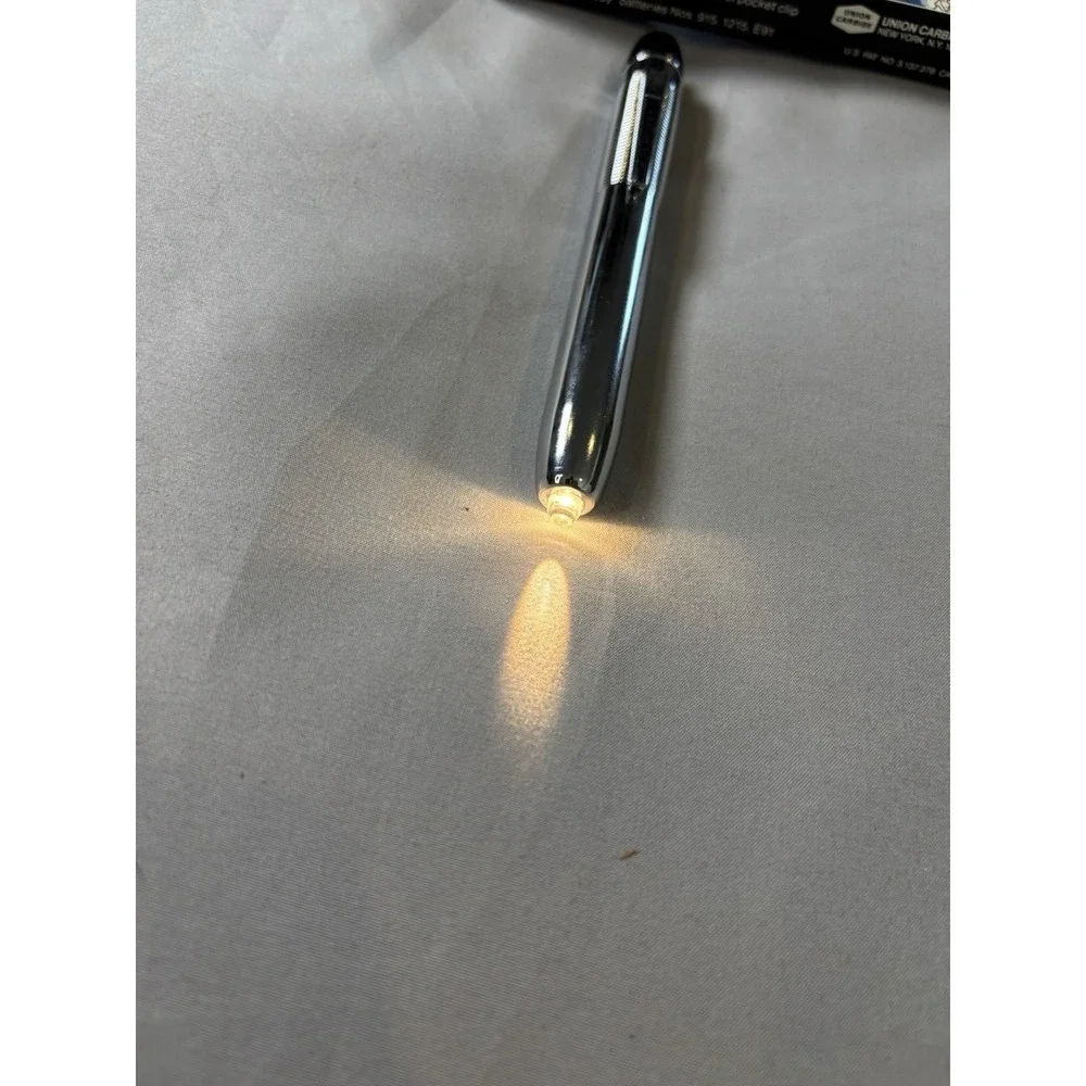 Vintage‎ Eveready Energizer Penlight No 9215